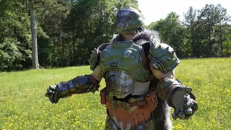 Костюм Doom: The Dark Ages в реальному житті